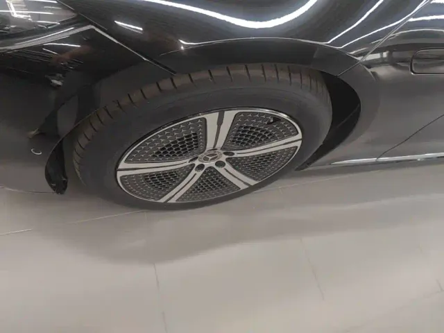 Mercedes-Benz EQS — Фото автомобиля 22