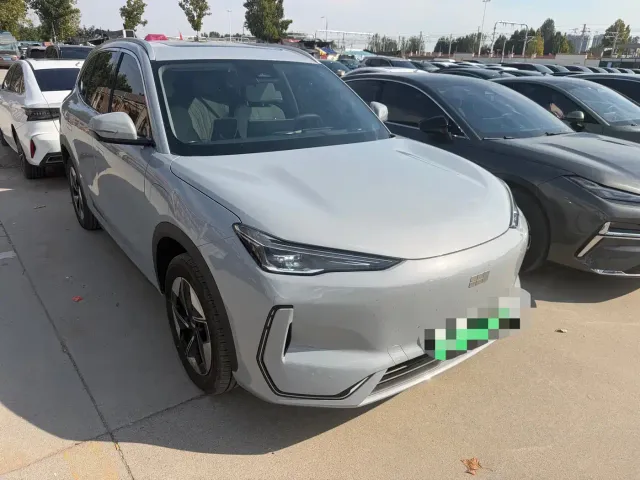 Geely Galaxy E5 — Фото автомобиля 3