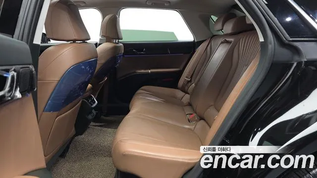 Hyundai Grandeur GN7 — Фото автомобиля 16