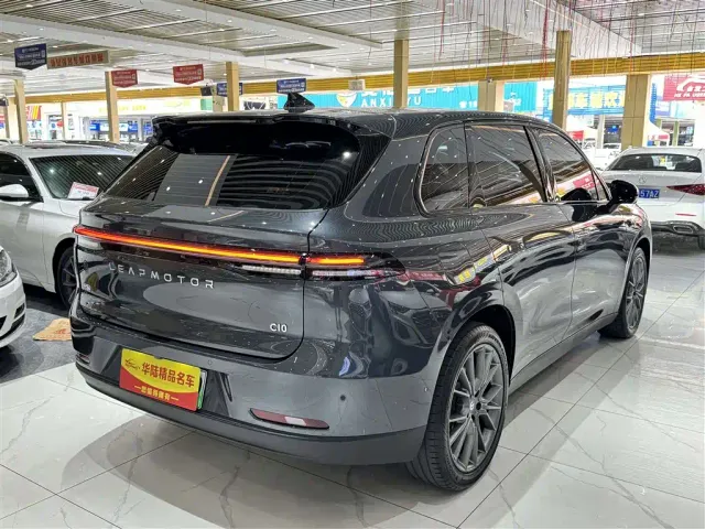 Leapmotor C10 — Фото автомобиля 4