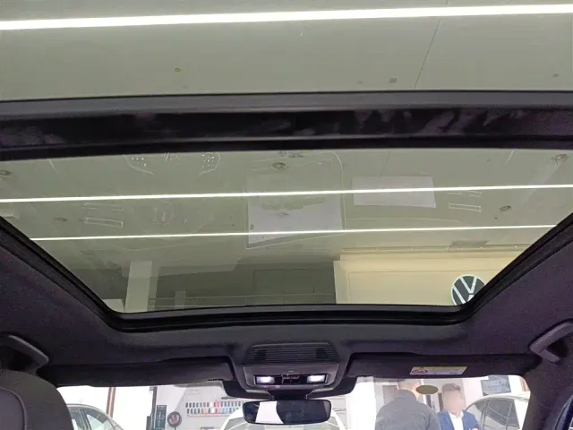 Volkswagen Tiguan L — Фото автомобиля 17