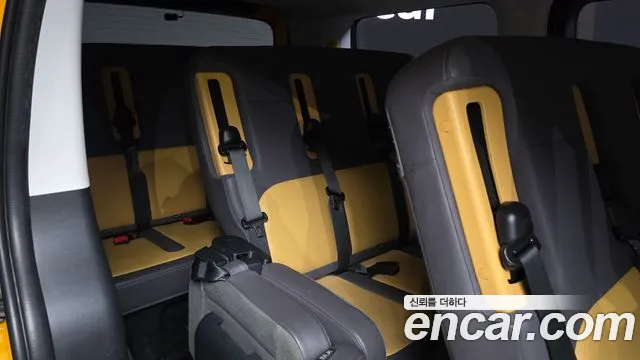 Hyundai Staria Staria L3.5 Школьный автобус — Фото автомобиля 23