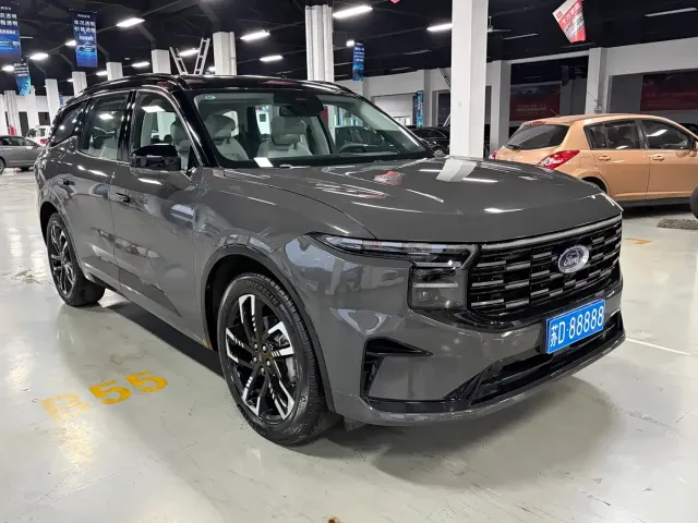 Ford Edge — Фото автомобиля 16