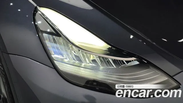 Tesla Model Y — Фото автомобиля 7