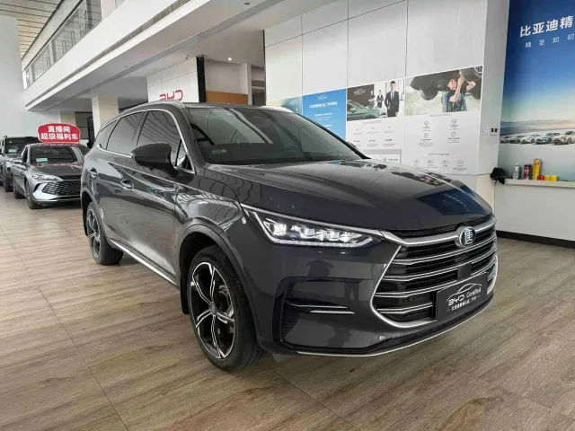 BYD Tang — Фото автомобиля 7
