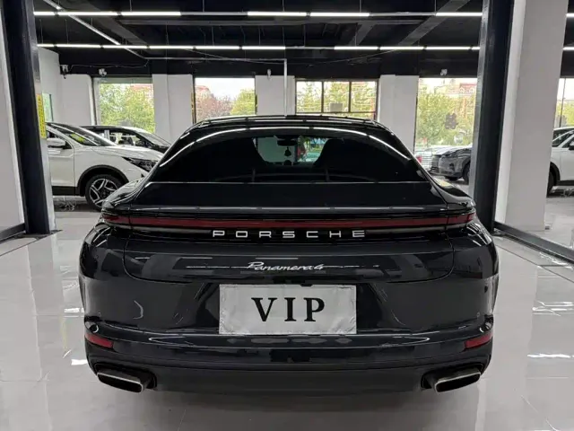 Porsche Panamera — Фото автомобиля 5