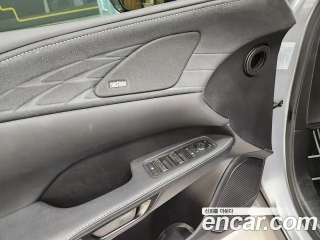 Lexus RX — Фото автомобиля 10