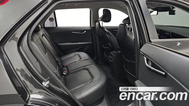 Kia Niro — Фото автомобиля 11