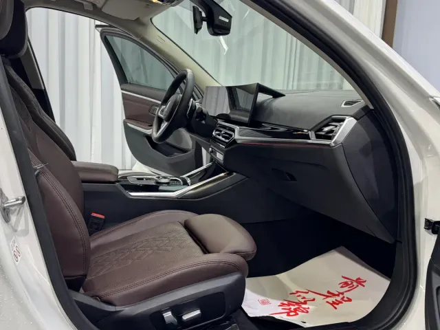 BMW 3 Series — Фото автомобиля 14