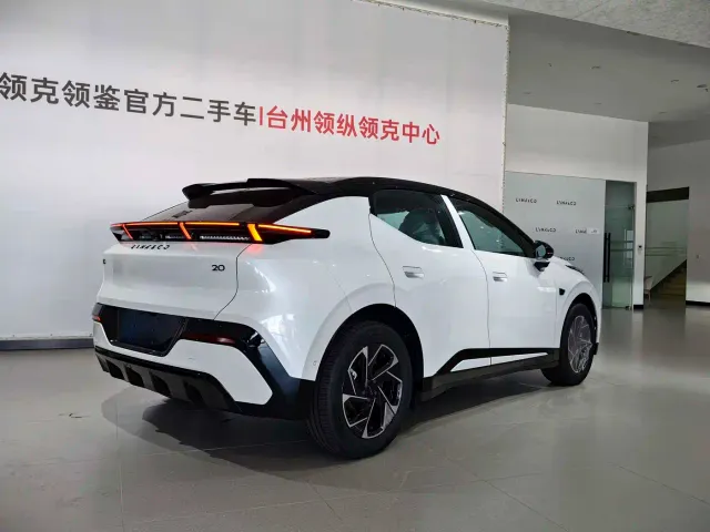 Lynk & Co Z20 — Фото автомобиля 4