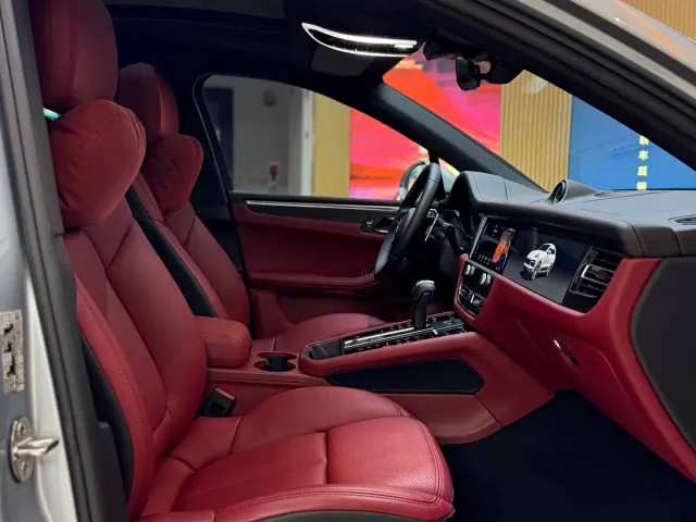 Porsche Macan — Фото автомобиля 10
