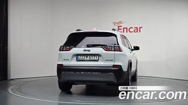 Jeep Cherokee KL — Фото автомобиля 4