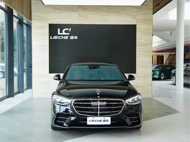 Mercedes-Benz S-Class — Фото автомобиля 2