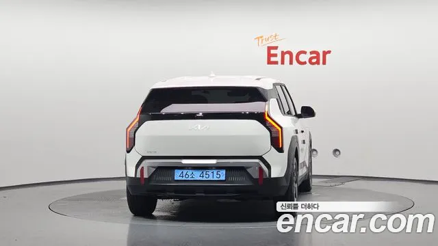 Kia EV3 — Фото автомобиля 4