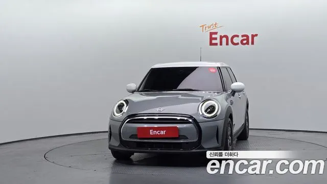 MINI Cooper — Фото автомобиля 3