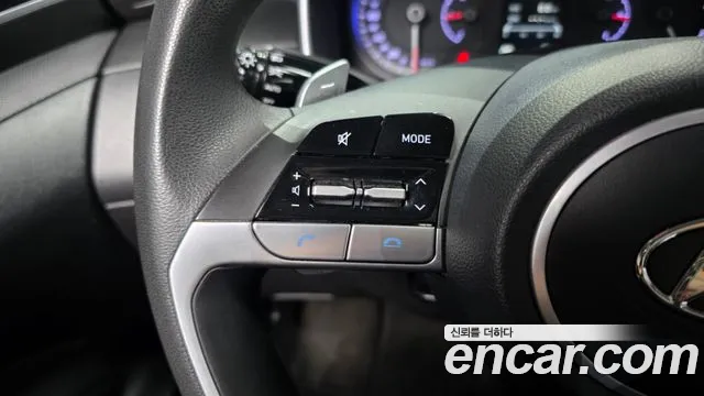 Hyundai Tucson Tucson (NX4) Дизель 2.0 4WD — Фото автомобиля 24