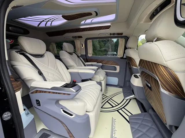 Mercedes-Benz V-Class — Фото автомобиля 11