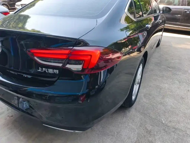 Buick Regal — Фото автомобиля 7