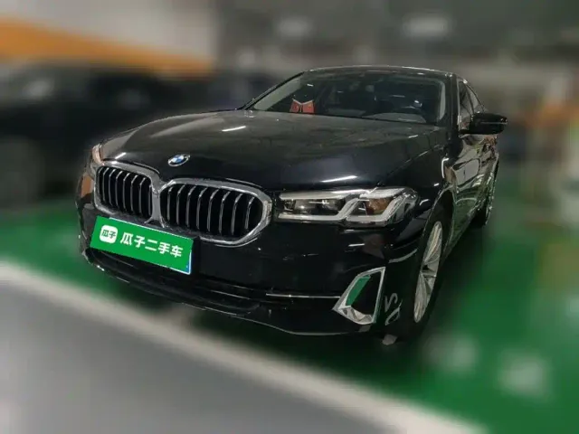 Фотография автомобиля — BMW 5 Series
