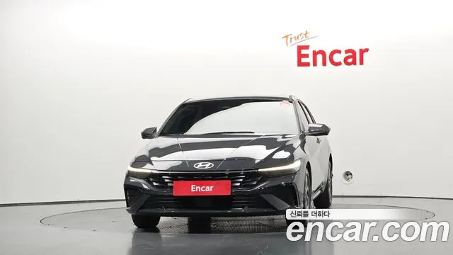 Hyundai AVANTE Новый Avante (CN7) — Фото автомобиля 3