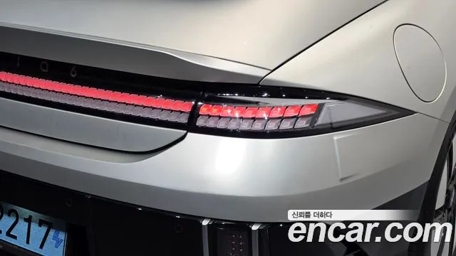 Hyundai Ioniq 6 — Фото автомобиля 8