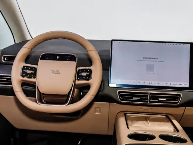 Li Auto MEGA — Фото автомобиля 27