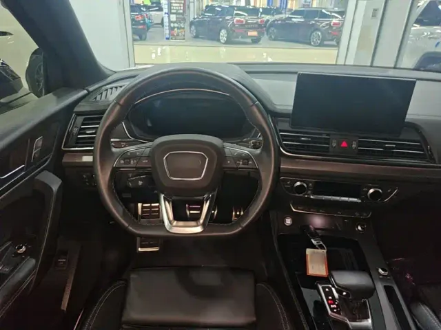 Audi Q5L — Фото автомобиля 14