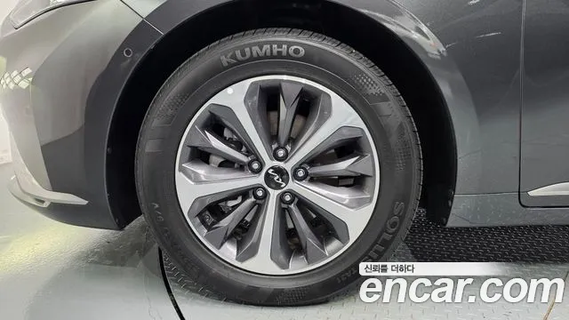 Kia K8 K8 Hybrid — Фото автомобиля 5