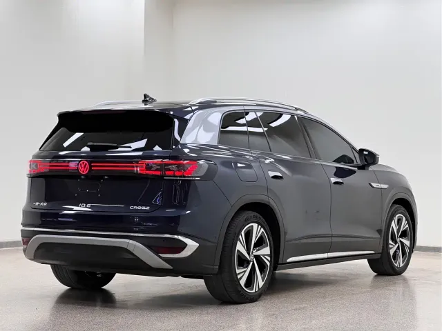 Volkswagen ID.6 CROZZ 2021 Facelift Long Range PRO — Фото автомобиля 6