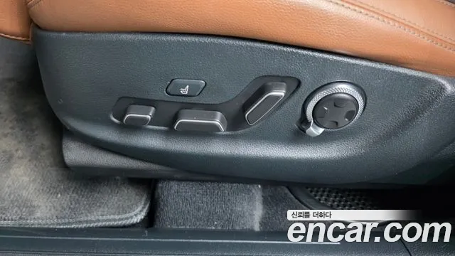Genesis GV70 2.2 Дизель AWD — Фото автомобиля 25