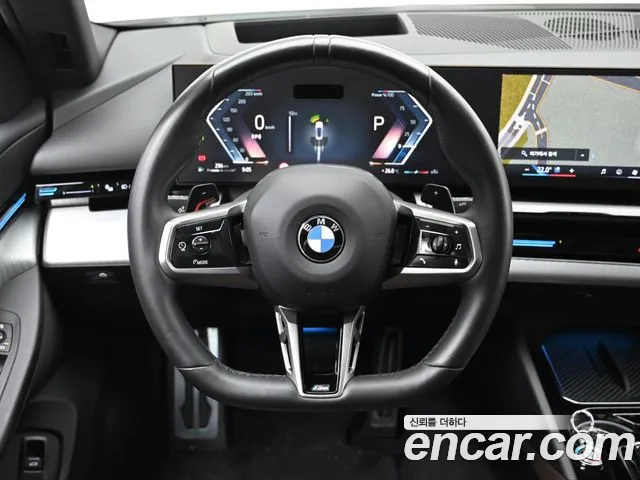 BMW 5 Series G60 — Фото автомобиля 13