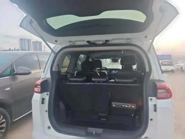 GAC Trumpchi M6 — Фото автомобиля 9