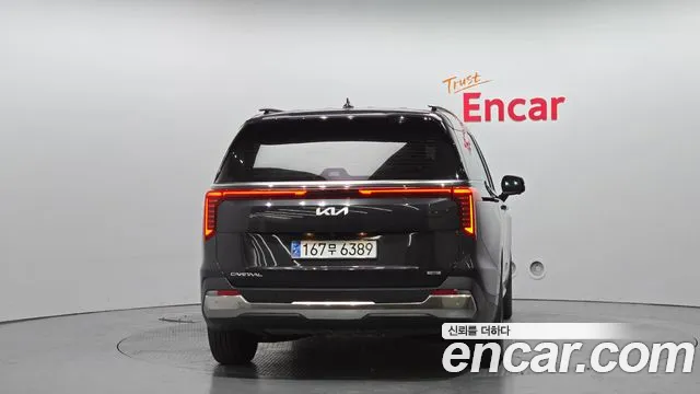 Kia Canival — Фото автомобиля 4
