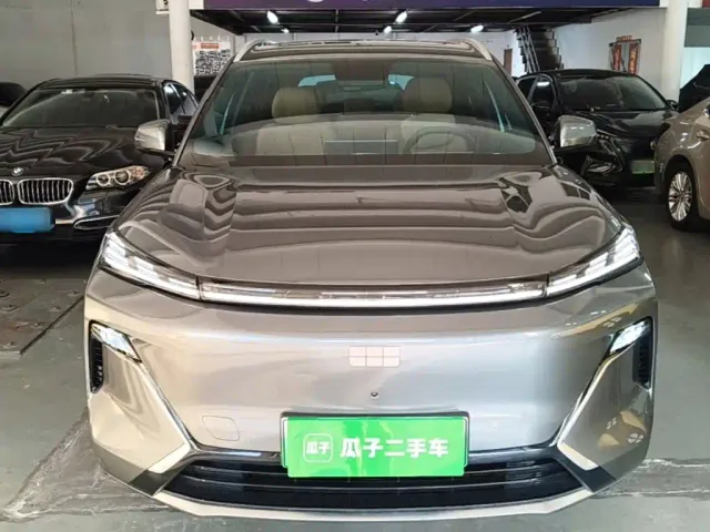 Geely Galaxy Starship 7 EM-i — Фото автомобиля 2