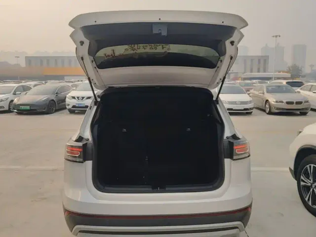 Volkswagen Tharu — Фото автомобиля 18