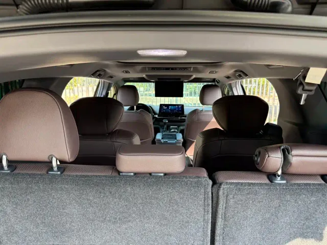 Toyota Sienna — Фото автомобиля 15
