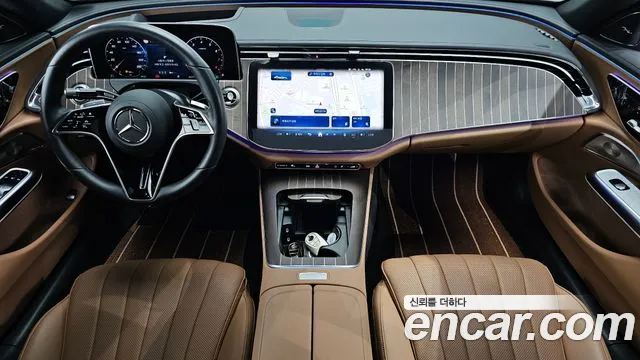 Mercedes-Benz E-Class — Фото автомобиля 7