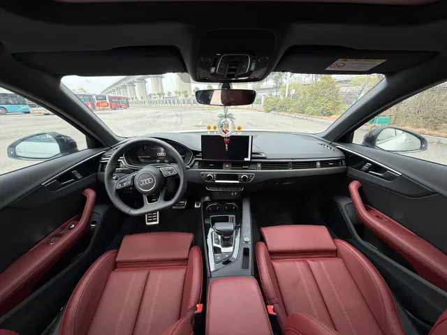 Audi Audi A4L 2024 40 TFSI Luxury Dynamic — Фото автомобиля 9
