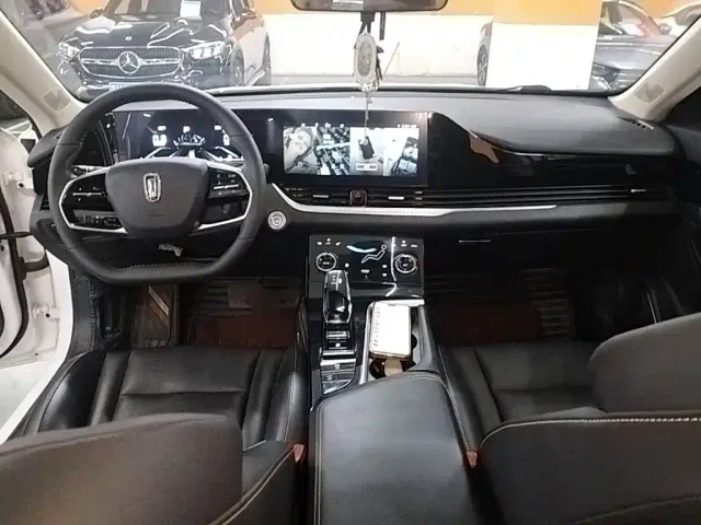 Bestune B70 — Фото автомобиля 9