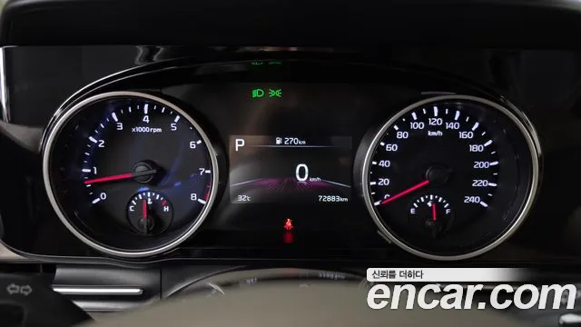 Kia Canival Carnival 4 поколение Бензин 9 мест Prestige — Фото автомобиля 8