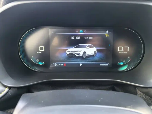 Roewe i5 — Фото автомобиля 2