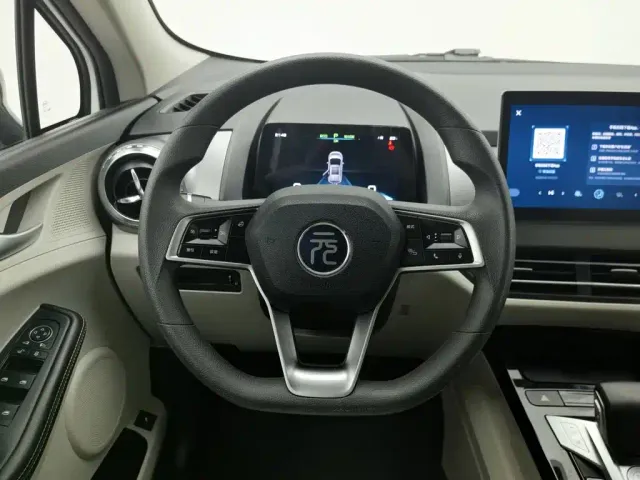 BYD Yuan Pro 2021 401KM Luxury Model — Фото автомобиля 11