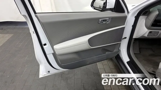 Hyundai Ioniq6 — Фото автомобиля 22
