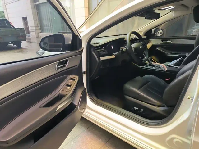Chery Arrizo 5 PLUS — Фото автомобиля 15