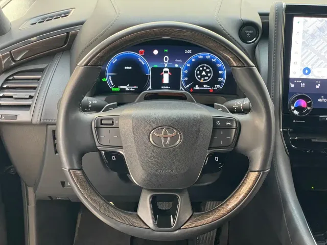 Toyota Alphard — Фото автомобиля 12