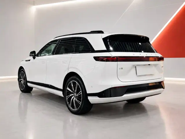 Xpeng G9 — Фото автомобиля 4