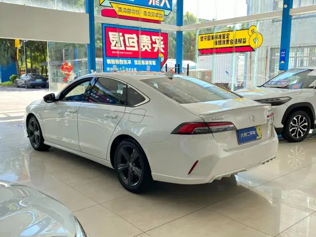 Honda Inspire — Фото автомобиля 13