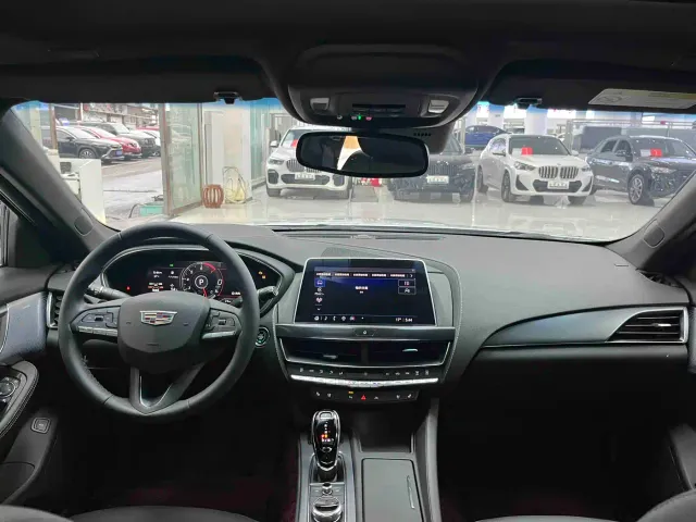 Cadillac CT5 — Фото автомобиля 13
