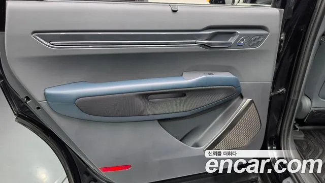 Kia EV9 — Фото автомобиля 24