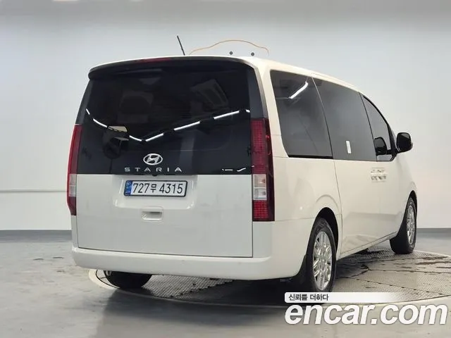 Hyundai Staria — Фото автомобиля 3